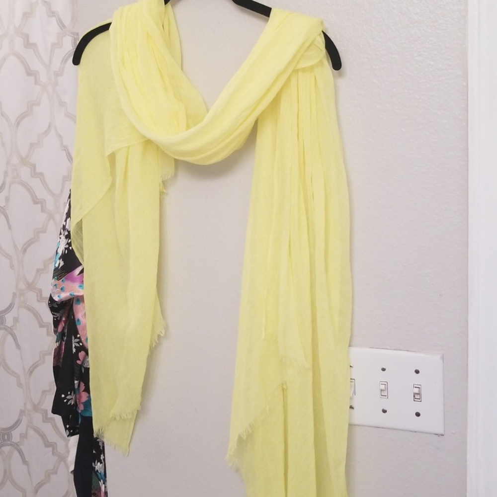 Yellow scarf